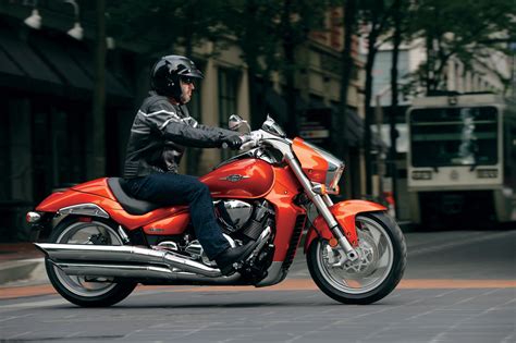 For 2008, suzuki is taking unrivaled possession of that niche with the new boulevard m109r2. SUZUKI Boulevard M109R specs - 2007, 2008 - autoevolution