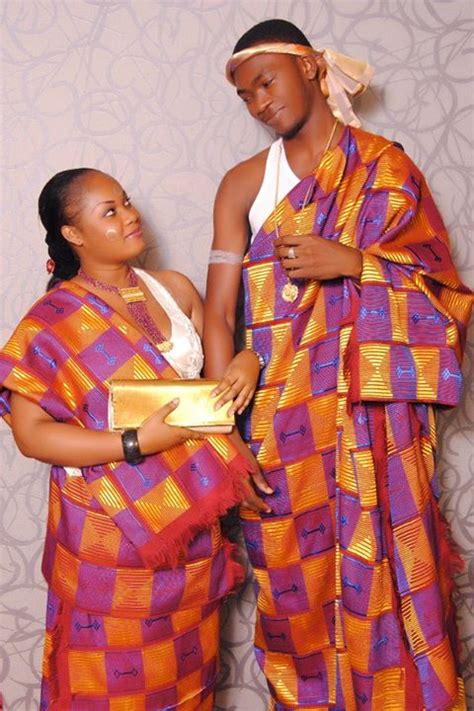 Difusion centro de investigacion y publicaciones de idiomas s.l. Pagne Baoulé - tenue traditionnelle de Côte d'Ivoire ...