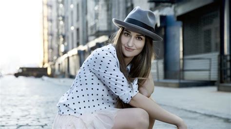 Sara Bareilles Shares Her Dos And Donts Of Being Fearless Glamour