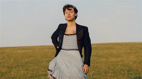 What Harry Styles In A Dress Tells Us About Fashion And Gender Triple J