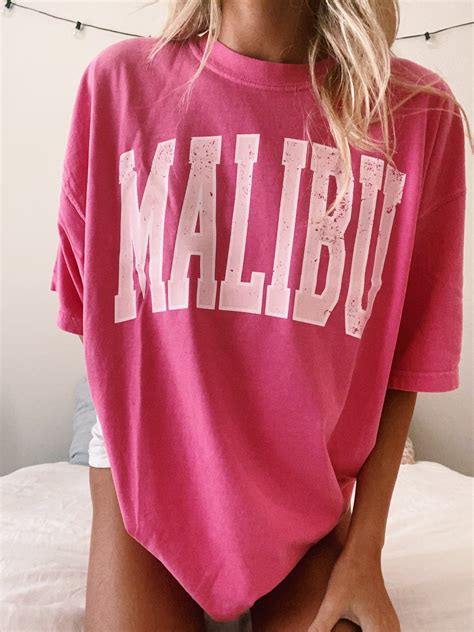 pink malibu tee cute preppy outfits cute casual outfits graphic tees outfit summer