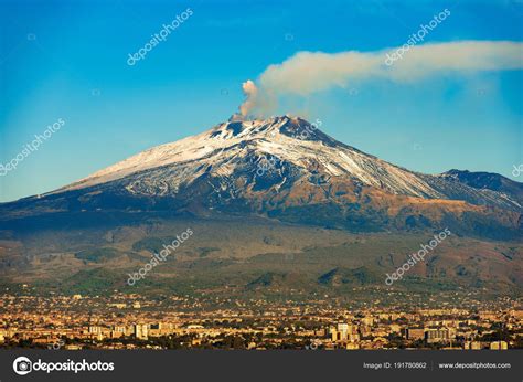 The #etna entered a new phase of activity. Vulkani -- Sott.net