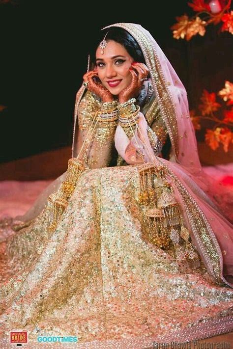 Pin Von Mina Shah Auf MAGIC INDIA LOVE Indische Hochzeit Kleider Indisch