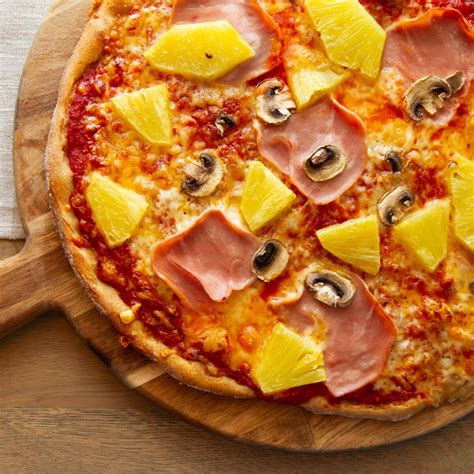 Pizza Hawaii Pizza Med Skinke Og Ananas Det Glade Kjøkken