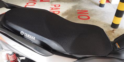 Revzilla carries a variety of protection and armor from numerous manufacturers. XMAX 300 400 Mesh Seat Protector Yamaha XMAX300 ...