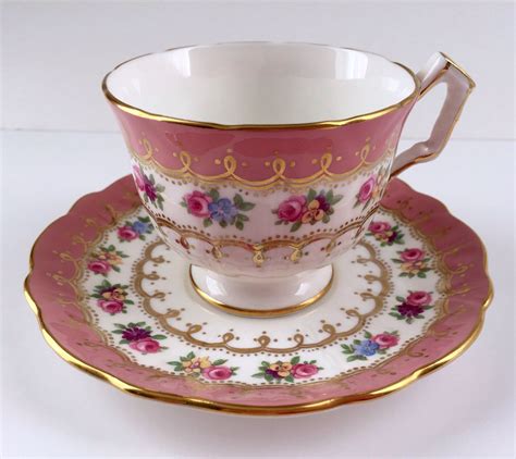 Beautiful Aynsely Tea Cup And Saucer Floral Pattern Made In England Tazas De Porcelana Tazas