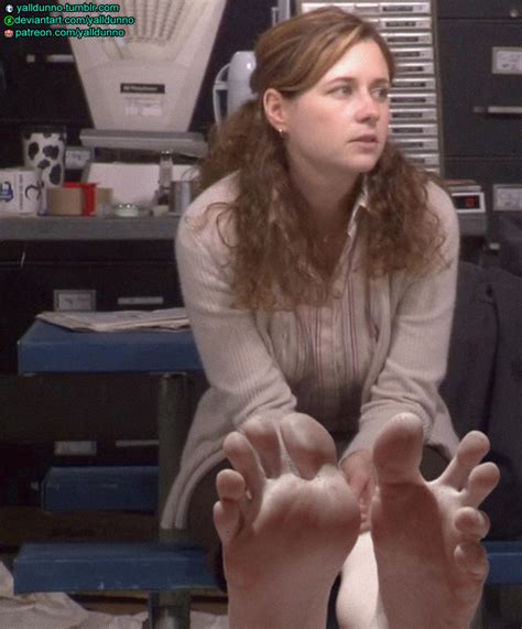Pam Beesly The Office By Yalldunno On Deviantart