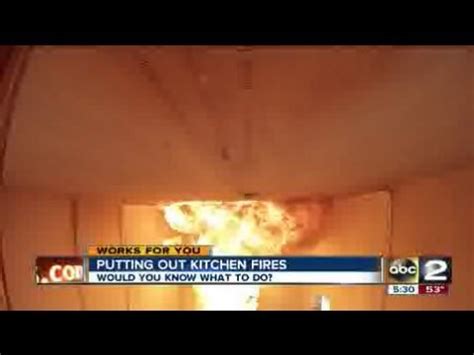 Putting out a kitchen grease fire (and oil fires). Putting out kitchen grease fires - YouTube