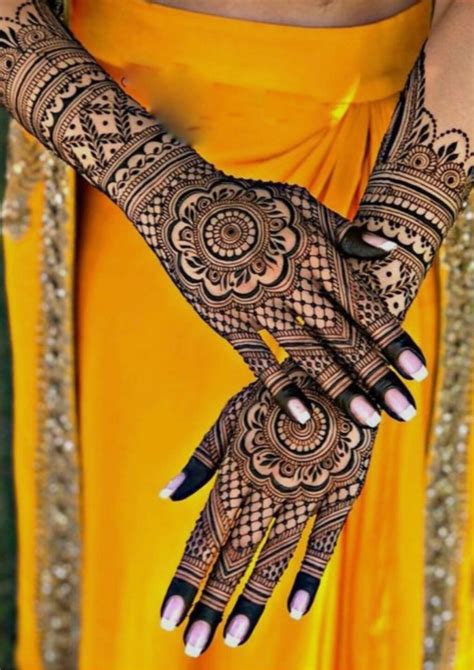 Mehndi Art Design For A Indian Bride In 2020 Full Hand Mehndi Designs