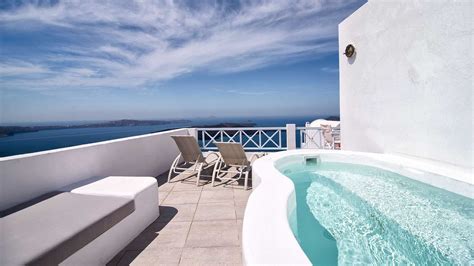Honeymoon Suites Santorini With Private Jacuzzi