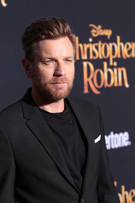 As for me, i'm supposed to meet ewan mcgregor somewhere in the bowels of this cavernous hall. Ewan McGregor Embodies Christopher Robin # ...