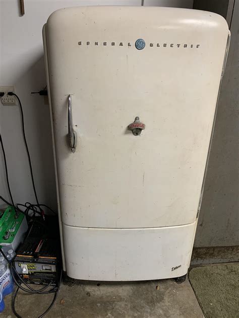 This GE Fridge From 1942 At My Friends House Works Perfectly R