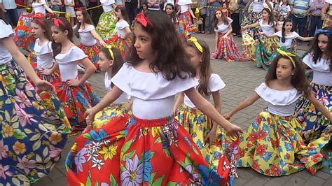 Apresentação Meninas São Bento Criciúma 90 Anos Dança