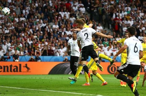 Die partie gibt live in unserem ticker. Fußball-EM 2016: Der Liveticker zum Nachlesen - Deutschland gewinnt - Fußball - Stuttgarter ...