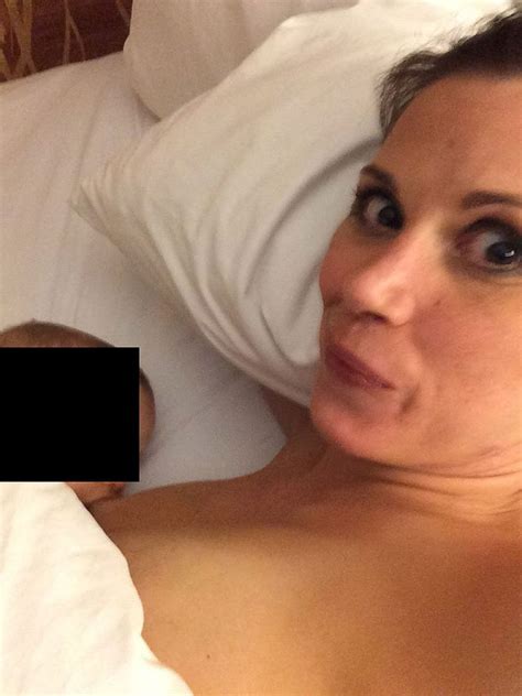 mickie james leaked private pregnant nudes scandal planet