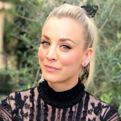 Kaley christine cuoco (formerly sweeting, pronounced /ˈkeɪliː ˈkoʊkoʊ/; Kaley Cuoco's Makeup Artist Shares Tips for a #Flawless ...