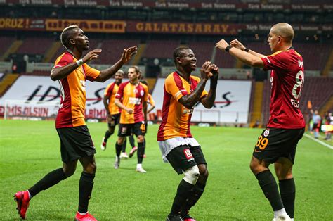 Galatasarays One Last Shot At Süper Lig Title Daily Sabah