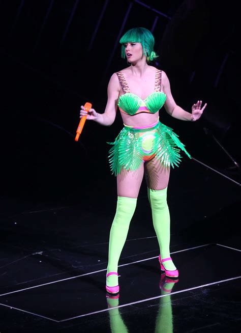 Katy Perry Prismatic Tour 11 Gotceleb