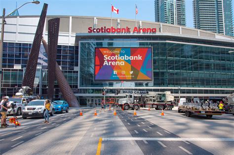 Torontos Scotiabank Arena Canadas Top Venue Focuses On Fans With