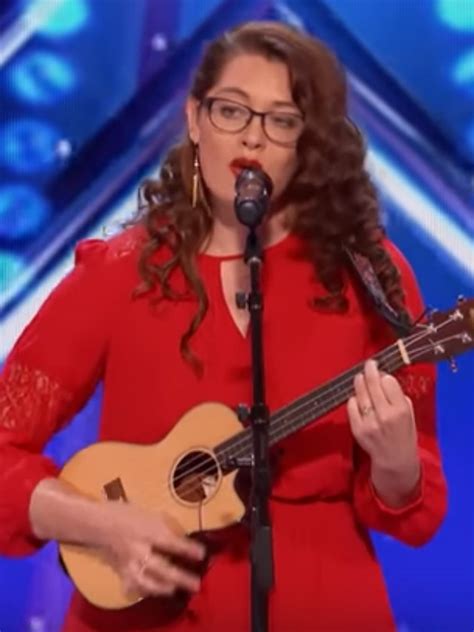 Deaf Singer Wows Simon Cowell With Incredibly Moving Agt Performance