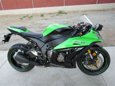 Own one, planning to or just wishing you did? 2014 Kawasaki ZX-10R ZX10R ZX10 Green ONLY 162 MILES ...