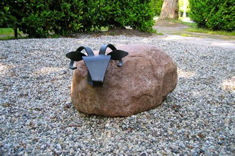 Vorige week heeft wethouder j.w. Portfolio Stenen schapen | Schapenkunst, Tuin ...