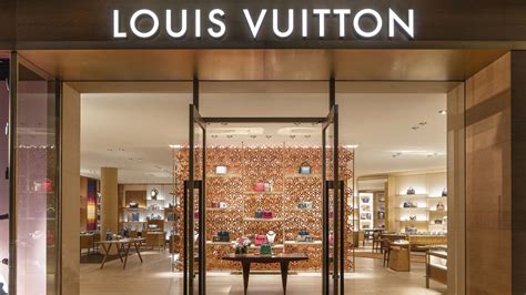 Louis Vuitton Store In Nordstrom Walden Wong
