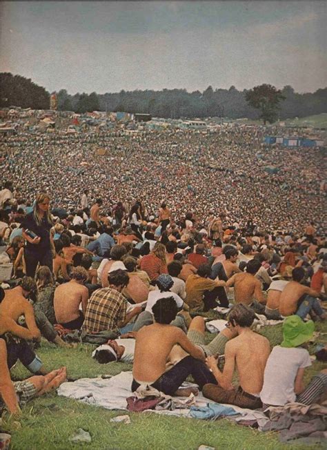 Woodstock Vogue 1969 Woodstock Woodstock 1969 Hippie Life
