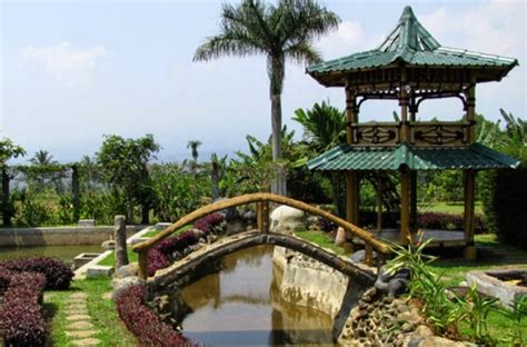 Tema acara halal bihalal memang waktu ini sedang banyak dicari oleh sebagian orang disekitar kita, salah satunya kamu. Wisata Kampung Bambu, Wisata Edukasi yang Cocok ...
