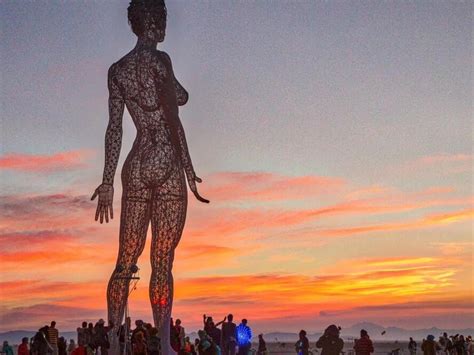A 45 Foot Tall Nude Female Sculpture That ‘breathes Is Heading To Miami Art Week