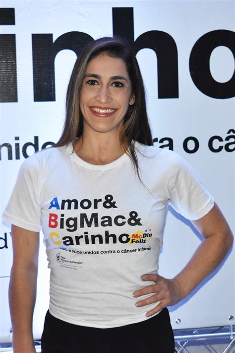 Daniele matias hypólito ( santo andré, 8 de setembro de 1984) é uma ginasta brasileira que competiu em provas de ginástica artística. Dia Melhor: Ginasta Daniele Hypólito promove campanha ...