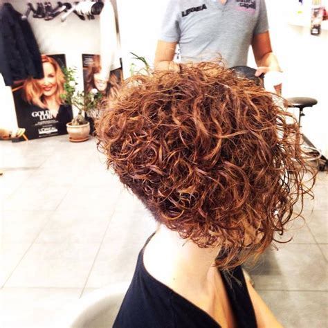 Look for yourself how cute this hairstyle looks. Best 20+ Curly Stacked Bobs ideas on Pinterest | Curly bob ...