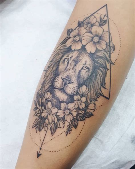 Löwen tattoo frau löwin tattoo löwe tattoo bedeutung augen tattoos. nicht definiert - Tattoo Muster | Tätowierungen, Unterarm ...