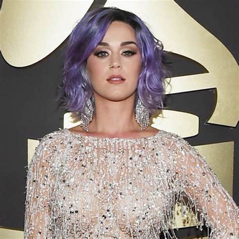 Red Carpet Beauty Katy Perry At The 2015 Grammy Awards Curly Bob