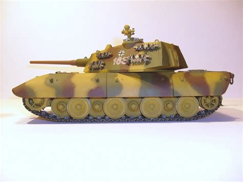 Panzerkampfwagen viii maus , alman süper ağır tankı olarak 1944 yılının sonlarında üretildi. 1:35 Dragon E-100 / Trumpeter E-100 - Revell Community