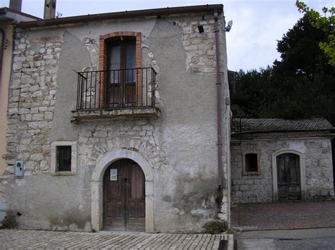 Can you pronounce this word better. The Genealogy of Torre le Nocelle, Italy: Pietrelcina ...