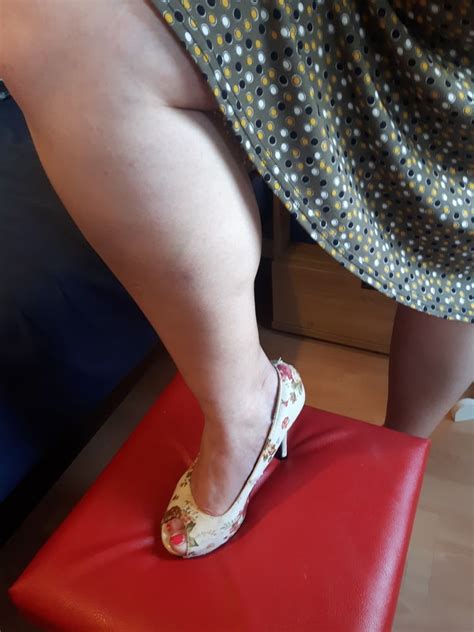 Hot Bbw Wife Sexy Feet And Heels 13 Pics Xhamster