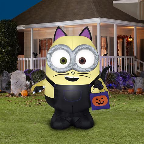 Holiday Gemmy 4 Halloween Inflatable Minions Bob Dressed In His Black