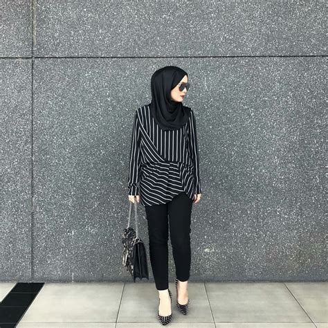 Style Hijab Baju Hitam
