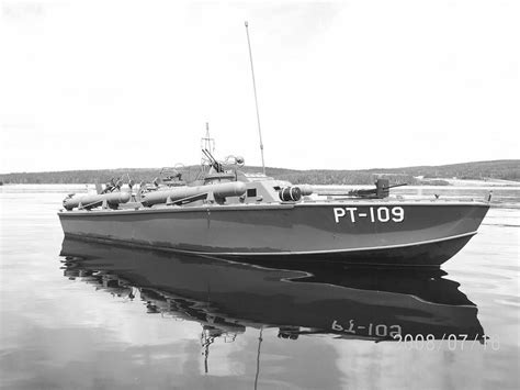 Pt 109 The Boat Captained By Jfk Boat Us Navy Ships Navy Ships