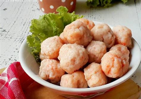 Iris wortel, bakso, dan daun bawang. Bakso udang | Resep | Makanan minuman, Resep masakan ...