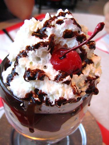 Image - Ice-cream-sundae.jpg - Family Recipes Wiki