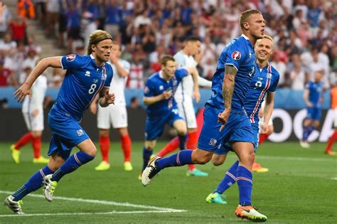 (2.7.2016) was für ein drama! Bilderstrecke zu: Island freut sich auf Fußball-EM 2016 ...