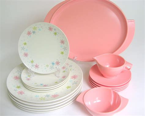 17 Pc Vintage Melamine Dinnerware Set Boontonware Pink