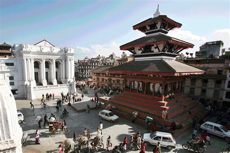 Shakeout gif showing what to do in an earthquake if you are near a sturdy desk or table. Before And After Photos Of Nepal's Landmarks Reveal ...