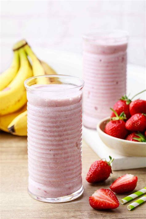 The Best 3 Ingredient Strawberry Smoothie Ever Easy Recipe Blender Balance