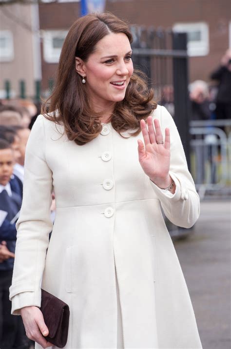 Kate Middletons Fingers Are Fine Vogue