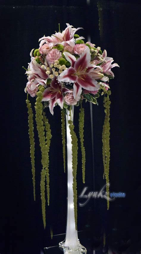 Pin By Mary Sandoval Velis On Quince Eiffel Tower Vases Flower Centerpieces Wedding Vases