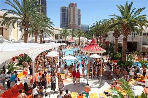 Encore Beach Club Review The Best Pool Party In Las Vegas Touristsecrets