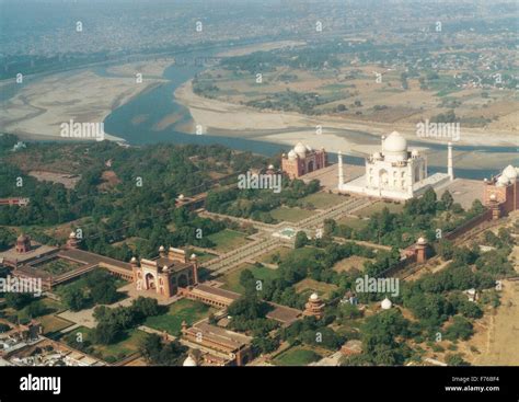 Taj Mahal Aerial Agra India Rup 194735 Stock Photo 90495192 Alamy